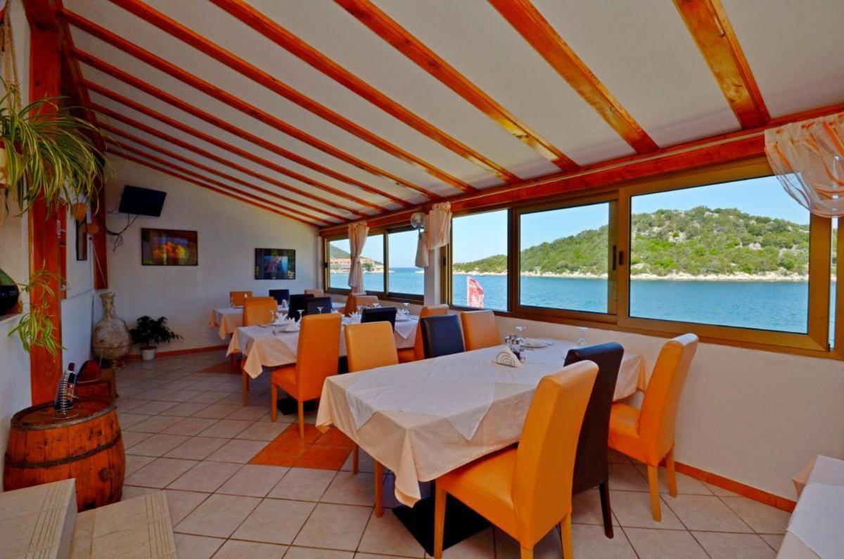 Apartments And Rooms Barbara Lastovo Luaran gambar
