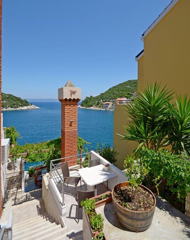 Apartments And Rooms Barbara Lastovo Luaran gambar